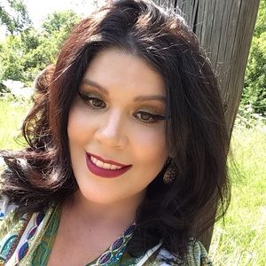 Meet your Posher, Audrey